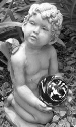 <b>We fear the statues weren't the only thing that was rock hard at NeverLand.</b>