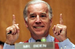 joe_biden_fingers