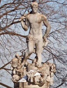 queens-statue-sexist queens statue sexist