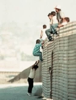 mexico-border-fence mexico-border-fence